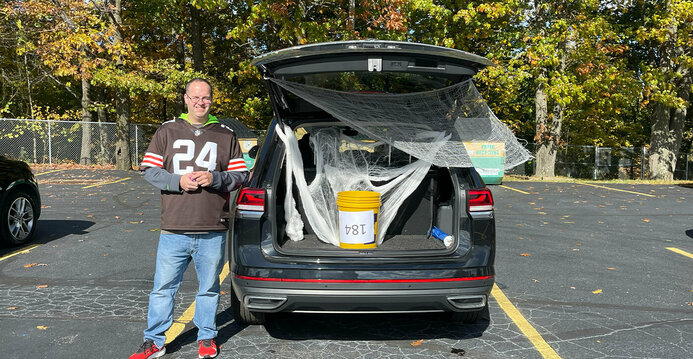 Annual Trunk or Treat fills parking lot with creativity