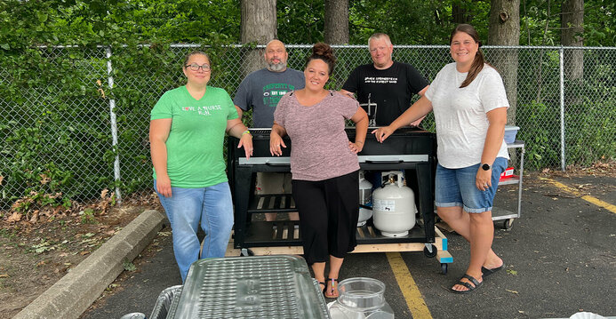 First outdoor Mass of the summer encourages parishioners to look ahead