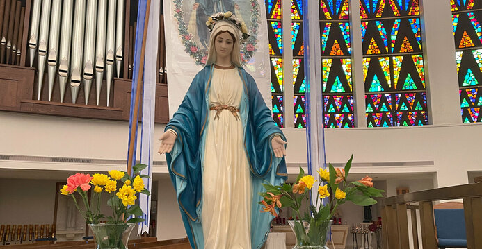 Parish celebrates annual May Crowning