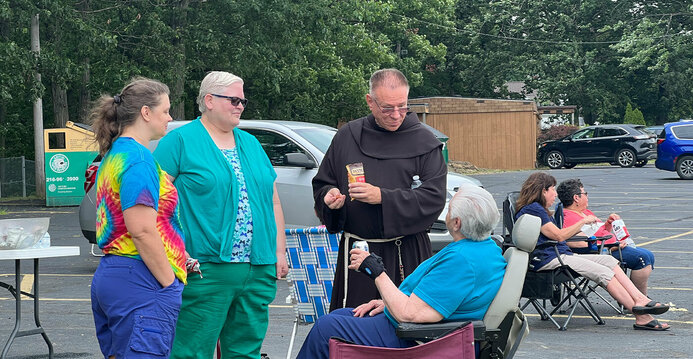 First outdoor Mass of the summer encourages parishioners to look ahead