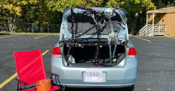 Annual Trunk or Treat fills parking lot with creativity