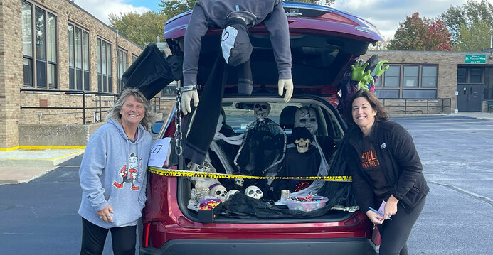 Annual Trunk or Treat fills parking lot with creativity