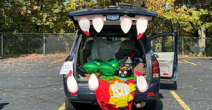 Annual Trunk or Treat fills parking lot with creativity