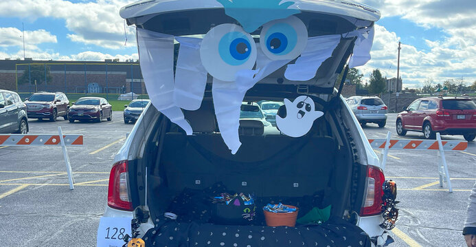 Annual Trunk or Treat fills parking lot with creativity